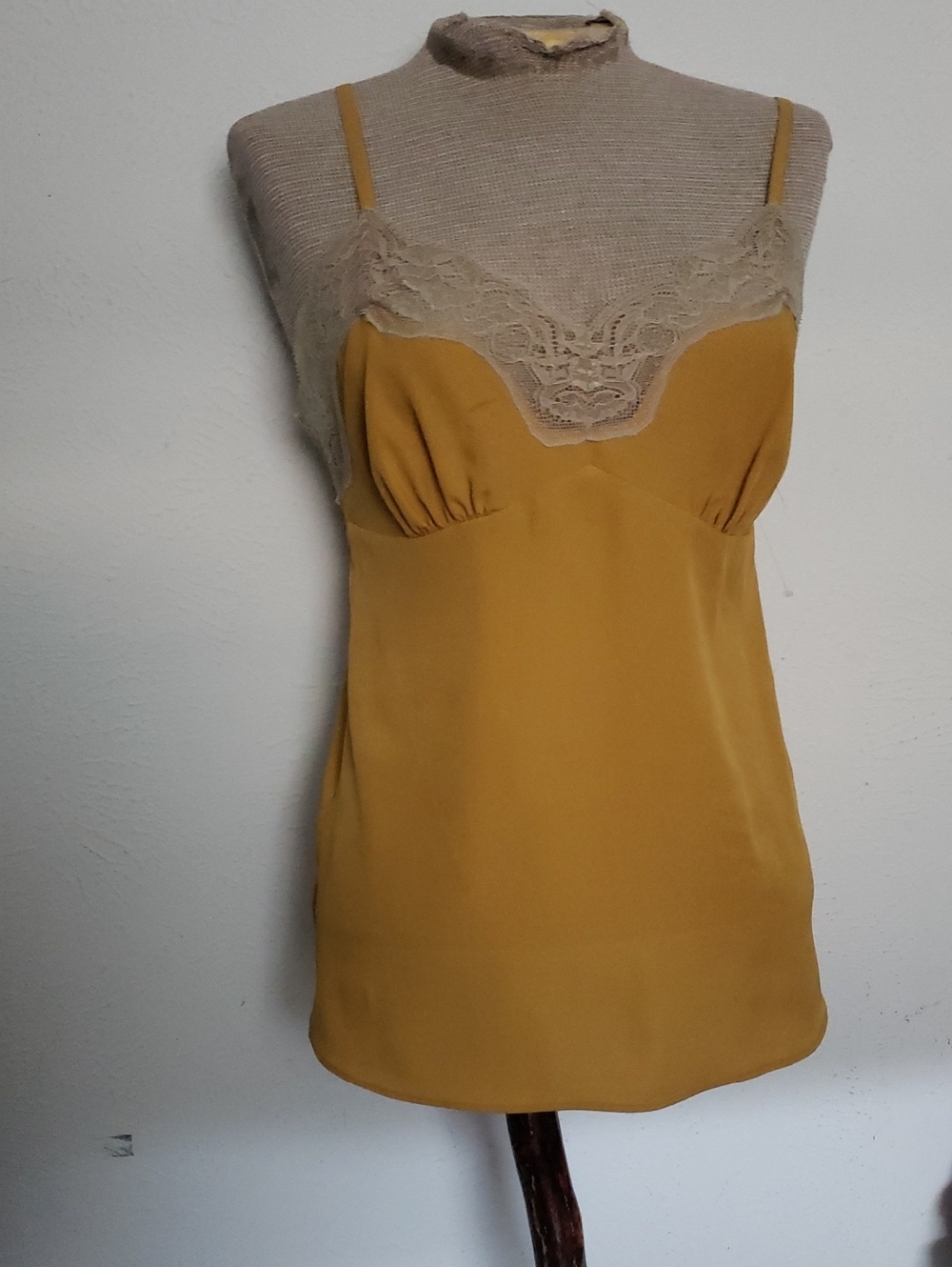 SCARCE 2009 NOUGHTIES RODARTE X TARGET HONEY MUSTARD LACED CAMI SZ S